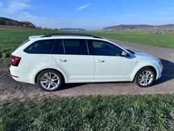 Weiß Gebraucht 2018 Skoda Octavia Clever Kombi | 9.800 € (Superpreis)