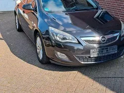 Schwarz Gebraucht 2012 Opel Astra Edition Kombi | 3.150 € (Superpreis)