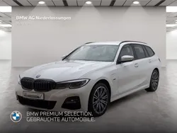 Weiß Gebraucht 2022 BMW 330e M Sport Kombi | 32.506 € (Fairer Preis)