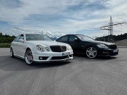 Weiß Gebraucht 2003 Mercedes E55 AMG AMG Limousine | 16.000 €