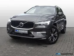 Grau Gebraucht 2022 Volvo XC60 Momentum SUV | 31.450 € (Guter Preis)