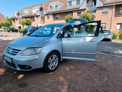 Silber Gebraucht 2006 VW Golf V Limousine | 1.600 € (Etwas zu teuer)
