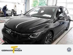 Schwarz Gebraucht 2022 VW Golf VIII R-line Limousine | 27.430 € (Superpreis)