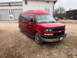 Rot Gebraucht 2004 Chevrolet Express Van / Kleinbus | 29.500 €
