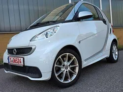 Weiß Gebraucht 2014 Smart ForTwo Coupé Kleinwagen | 5.888 € (Guter Preis)