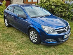 Blau Gebraucht 2009 Opel Astra GTC Innovation Coupé | 3.250 € (Guter Preis)