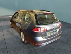 Grau Gebraucht 2020 VW Golf Sportsvan Comfortline Van / Kleinbus | 18.225 € (Fairer Preis)