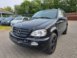 Schwarz Gebraucht 2004 Mercedes ML270 SUV | 2.599 € (Superpreis)