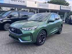 Grün Neu 2025 Ford Kuga ST-Line X SUV | 38.980 € (Superpreis)