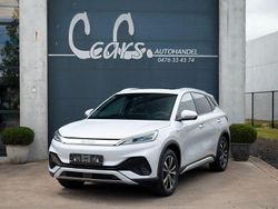 Weiß Gebraucht 2025 BYD Atto 3 Design SUV | 32.490 €