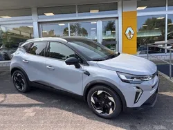 Grau Neu 2025 Renault Captur Techno SUV | 30.473 € (Etwas zu teuer)