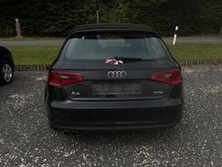 Phantomschwarz perleffekt Gebraucht 2014 Audi A3 Sportback Ambition Limousine | 8.900 € (Guter Preis)