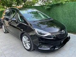 Schwarz Gebraucht 2016 Opel Zafira Van / Kleinbus | 11.150 € (Fairer Preis)