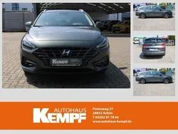 Grau Gebraucht 2023 Hyundai i30 Trend Kombi | 21.990 € (Fairer Preis)