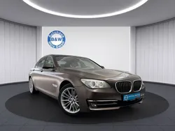 Sonderlackierung Gebraucht 2013 BMW 750 Comfort Edition Limousine | 16.999 € (Fairer Preis)