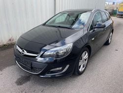 Schwarz Gebraucht 2013 Opel Astra Sport Kombi | 3.490 € (Superpreis)