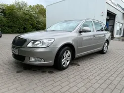 Beige Gebraucht 2010 Skoda Octavia Ambiente Kombi | 3.500 € (Fairer Preis)