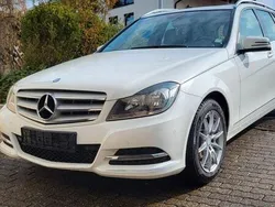 Weiß Gebraucht 2014 Mercedes C200 Avantgarde Kombi | 13.990 € (Fairer Preis)