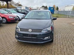 Grau Gebraucht 2016 VW Polo Trendline Limousine | 7.499 € (Etwas zu teuer)