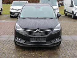Schwarz Gebraucht 2019 Opel Zafira Life Van | 13.999 €
