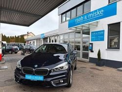 Blau Gebraucht 2017 BMW 218 Luxury Line Kombi | 12.990 € (Guter Preis)