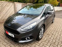 Grau Gebraucht 2018 Ford S-MAX ST-Line Van / Kleinbus | 16.200 € (Fairer Preis)