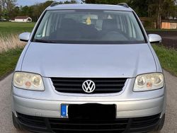 Silber Gebraucht 2005 VW Touran Van / Kleinbus | 2.399 € (Fairer Preis)