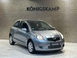 Silber Gebraucht 2006 Toyota Yaris Sol Limousine | 6.490 € (Etwas zu teuer)