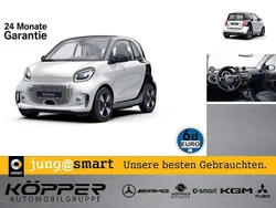 Weiß Gebraucht 2024 Smart ForTwo Electric Drive Exclusive Kleinwagen | 15.338 € (Fairer Preis)