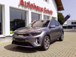 Grau Gebraucht 2024 Kia Stonic Spirit SUV | 20.950 € (Etwas zu teuer)