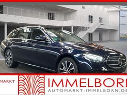 Blau Gebraucht 2022 Mercedes E300 Limousine | 30.180 € (Guter Preis)