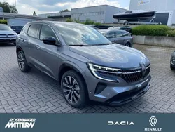 Grau Gebraucht 2024 Renault Austral Techno SUV | 35.490 € (Teuer)