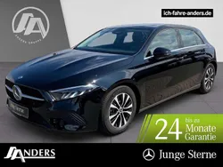 Nachtschwarz Gebraucht 2024 Mercedes A180 Limousine | 27.224 € (Fairer Preis)