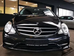 Schwarz Gebraucht 2010 Mercedes R500 Edition Van / Kleinbus | 7.199 €