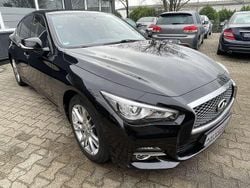 Schwarz Gebraucht 2015 Infiniti Q50 Premium Limousine | 12.800 € (Fairer Preis)