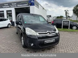 Schwarz Gebraucht 2011 Citroën Berlingo Van / Kleinbus | 5.490 € (Fairer Preis)