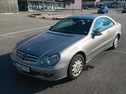 Grau Gebraucht 2006 Mercedes CLK220 Coupé | 2.799 €