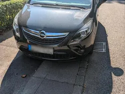 Schwarz Gebraucht 2012 Opel Zafira Tourer Van / Kleinbus | 6.500 € (Guter Preis)