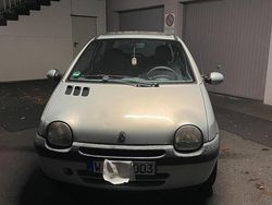 Silber Gebraucht 2007 Renault Twingo Kleinwagen | 1.650 €