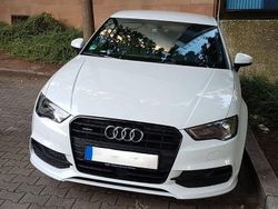 Weiß Gebraucht 2015 Audi A3 S-Line Limousine | 14.900 € (Fairer Preis)
