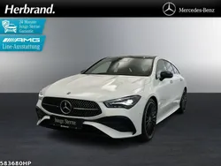 Weiß Gebraucht 2023 Mercedes CLA200 Shooting Brake AMG Kombi | 34.790 € (Fairer Preis)