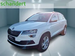 Candyweiss (weiß) Gebraucht 2020 Skoda Karoq Style SUV | 24.440 € (Etwas zu teuer)