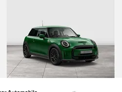 Grün Gebraucht 2022 Mini Cooper Essential Kleinwagen | 18.990 € (Fairer Preis)