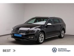 Deep black perleffekt (metallic) Gebraucht 2022 VW Passat Kombi | 29.449 € (Etwas zu teuer)