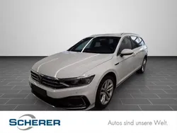 Gletscherweißmetallic (metallic) Gebraucht 2023 VW Passat GTE Kombi | 32.990 € (Superpreis)