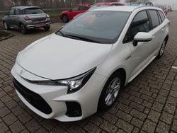 Weiß Gebraucht 2021 Suzuki Swace Comfort+ Kombi | 19.280 € (Fairer Preis)