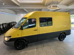 Gelb Gebraucht 2001 Mercedes Sprinter Van | 9.900 € (Etwas zu teuer)