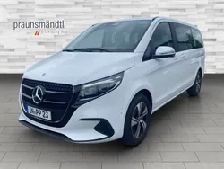 Bergkristallweiß Gebraucht 2025 Mercedes V300 Style Van / Kleinbus | 71.450 € (Fairer Preis)