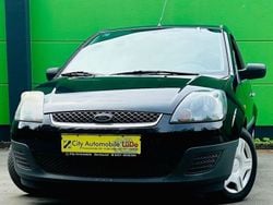 Blau Gebraucht 2006 Ford Fiesta Kleinwagen | 1.990 € (Fairer Preis)