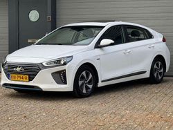 Weiß Gebraucht 2016 Hyundai Ioniq Edition Kleinwagen | 11.900 € (Fairer Preis)